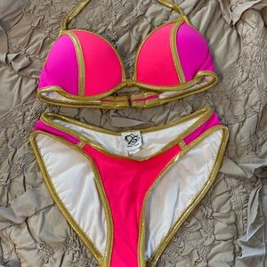 Jamye Shaw Bikini